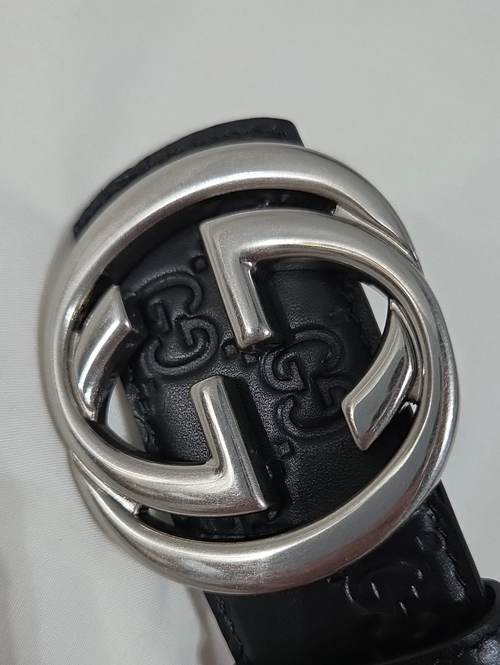 Gucci Reversible Black Leather Belt Brushed Silver GG Buckle 32/34